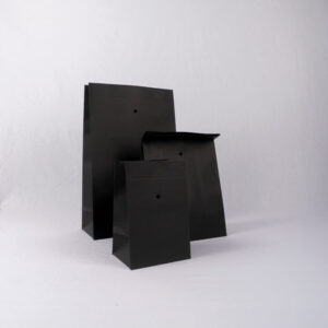 geschenkzak zwart 25 x 13 x 30 cm