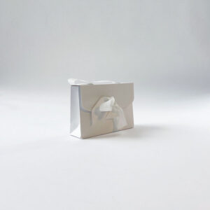 geschenktas gebroken wit 17 x 5 x 12 cm